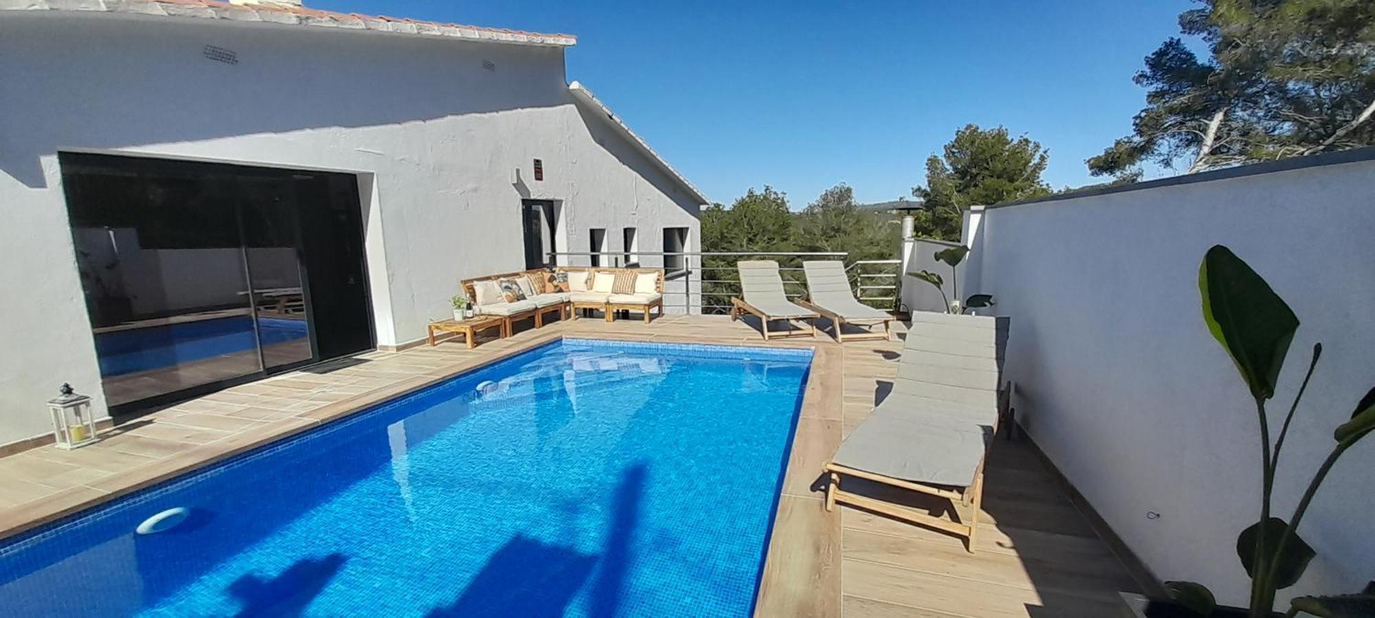 Villa Avril Piscina Privada Y Amplias Terrazas Оливелья Экстерьер фото